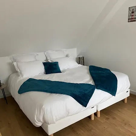 Apartment Duplex L Auvetia 150 M Circuit 24 H Arnage