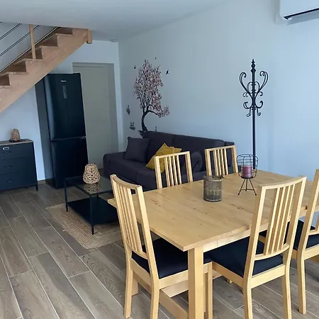 Apartment Duplex L Auvetia 150 M Circuit 24 H