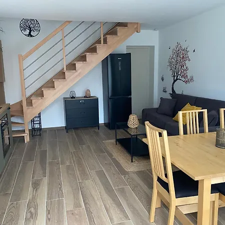 Duplex L Auvetia 150 M Circuit 24 H Apartment